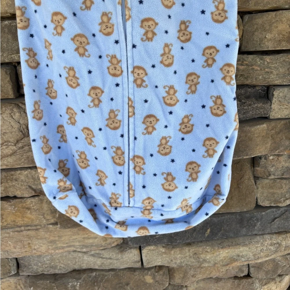 Set of three sleep sacks carters size‎ 6-9 months fleece